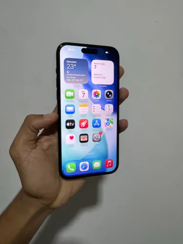iPhone 15 Plus