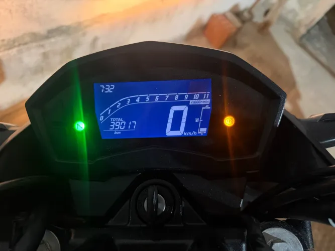 CB250F Twister Com ABS