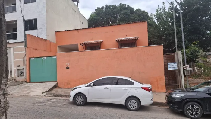 ALUGO CASA NO B. RECANTO - IPATINGA