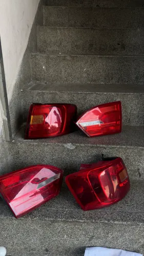Lanternas de Jetta