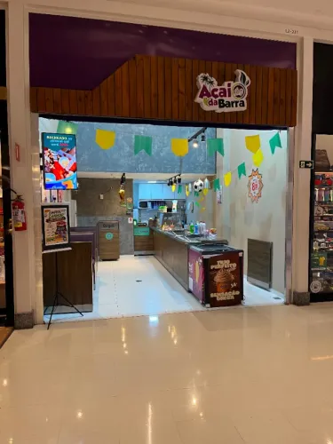 LOJA COMPLETA EM SHOPPING PRONTA PARA OPERAR.