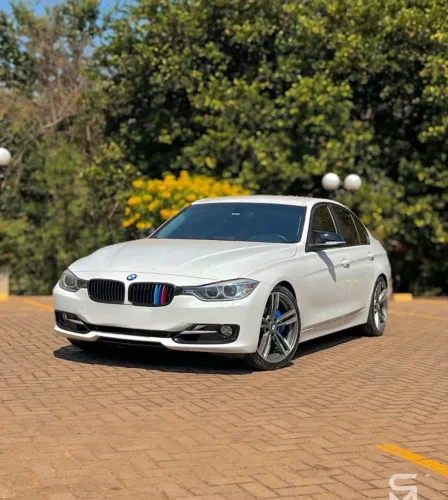 BMW 320I A 2.0 Turbo/activeflex 16V 184cv 4P 2014