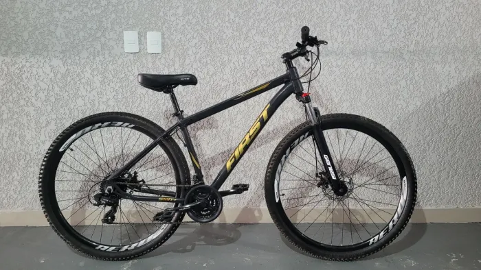 Bicicleta First Smitt 24v Aro 29 + Luva Ciclismo