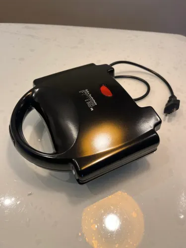 Grill E Sanduicheira Fama 750w 127V