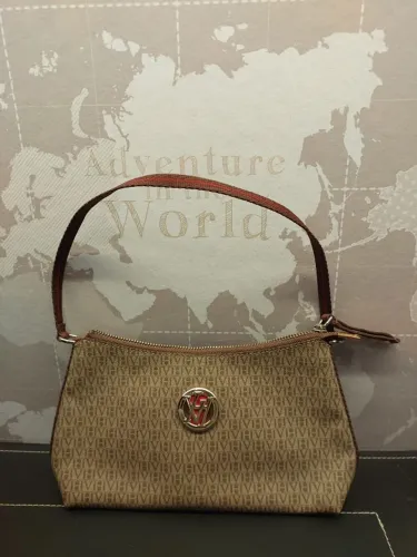 Bolsa Victor Hugo - original - usada poucas vezes/ R$350,00