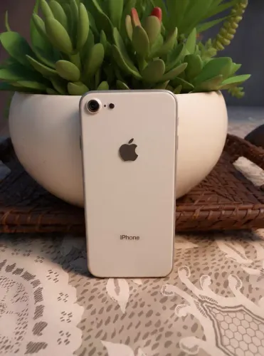 iPhone 8 branco 256g