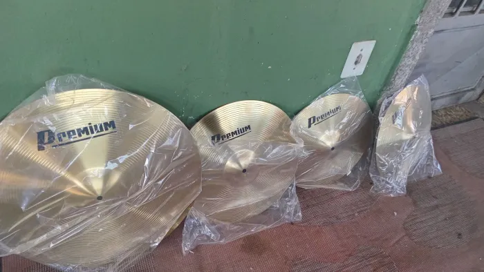 Kit 4 pratos premium