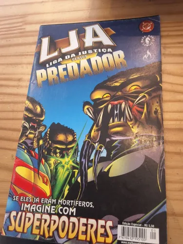 Gibi predador vs liga da justiça dc horse
