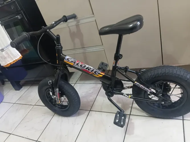 Bicicleta importada infantil