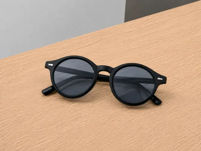Oculos de sol com lente Azul