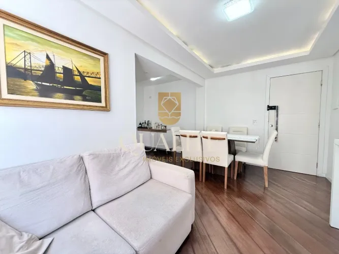 Apartamento com 56m², 3 dormitórios, vaga de garagem e condomínio com lazer à venda em Coq