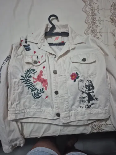 Jaqueta Jeans Cantão Original - Coleção Alice no País das Maravilhas