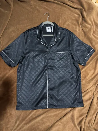 Camisa Adidas Preta - Adidas Originals - Tam: G - Monogram