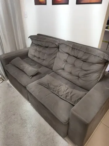Vende-se Sofá 3 Lugares Reclinável e Retrátil, em Perfeitas Condições - R$ 1.000 ?.