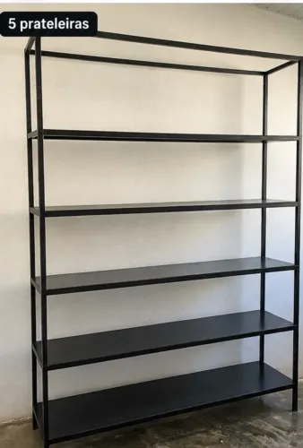 Estante em Metal com Prateleiras em MDF - 5 Níveis R$ 700,00