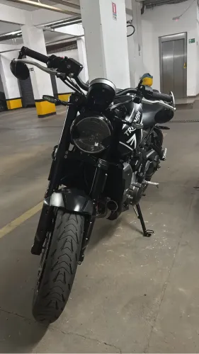 Triumph Trident 660