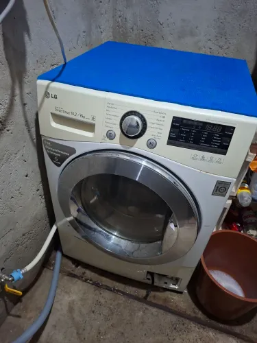 Lava e Seca LG