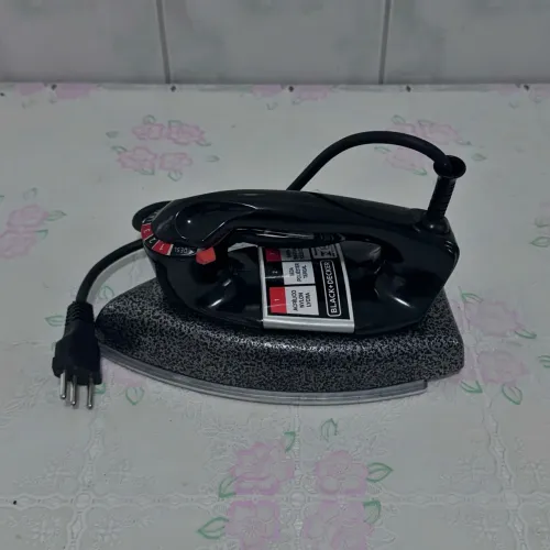 Ferro elétrico seco Black & Decker