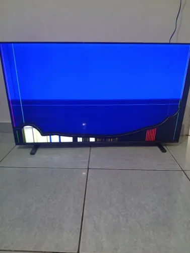Tv Philips 43 PFG 6910/78 (DEFEITO DE TELA) semi nova poucos meses de uso