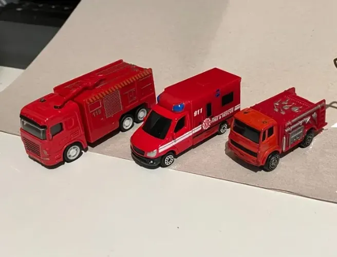 coleção carros de bombeiro 911 S A M U caminhão e 6 rodas carrinhos 1/64