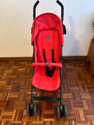 Carrinho de bebê dobrável Chicco 22kg