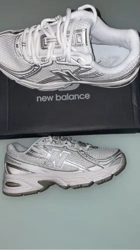 NEW BALANCE 740