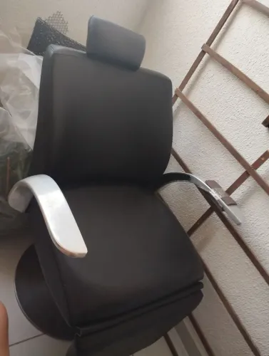 Cadeira hidráulica reclinável