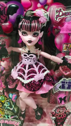 Boneca monster high Draculaura 1600 g3 lacrada