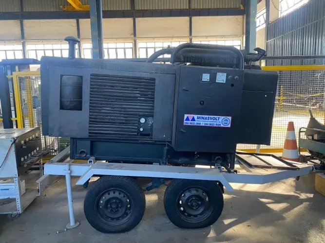 GERADOR 50KVA PARA VENDA COM CARRETINHA A - PERFEITO ESTADO DE FUNCIONAMENTO - P/ RETIRADA