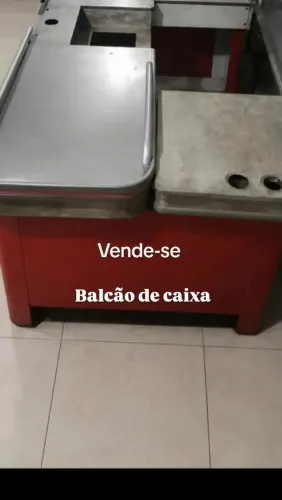 Balcão e gôndolas de HORTIFRUTI