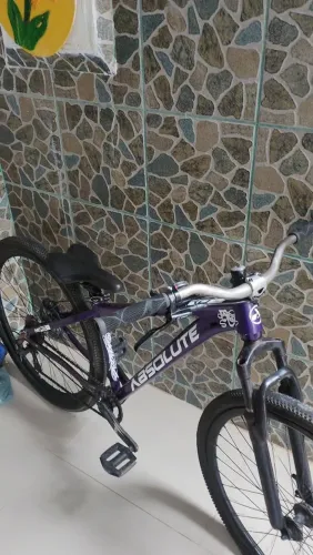Bike aro 29 com cubo K7 e freio Shimano pra vender não faço rolo  