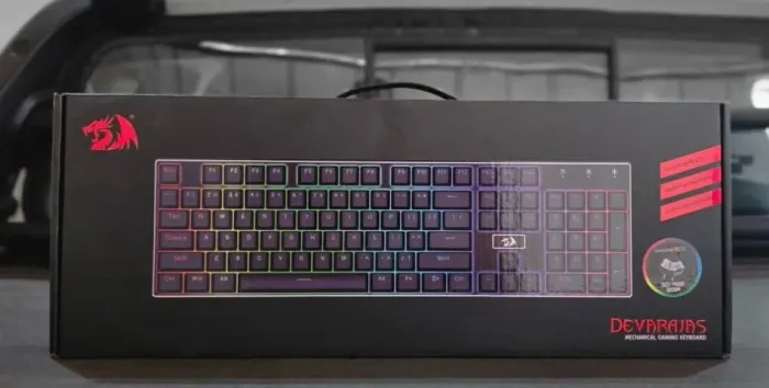 Teclado Gamer Mecânico Redragon K556RGB