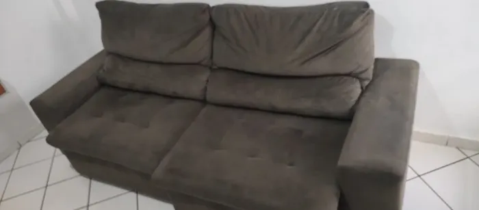 Sofá retrátil e reclinável