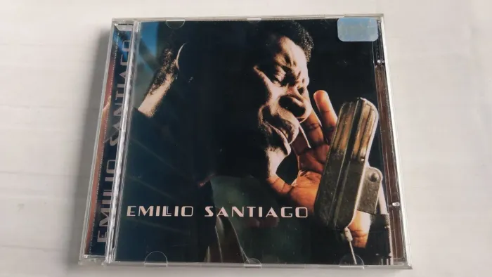 CD original Emílio Santiago ótimo estado.