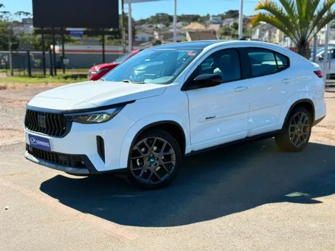 Fiat Fastback Impetus 200 T. AUT (hibrído) 2026