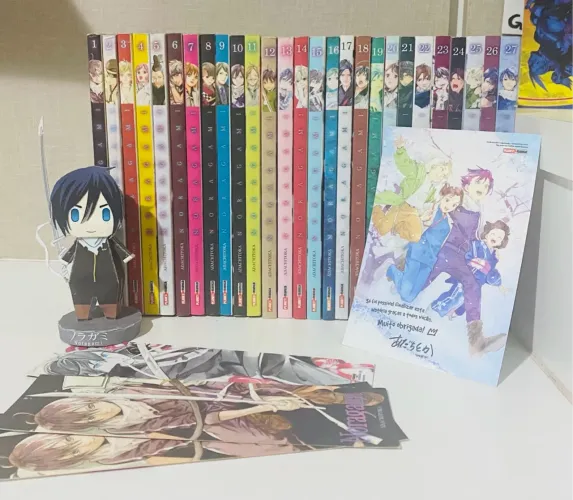 Coleção Completa Mangá Noragami (27 volumes + Brindes) Panini