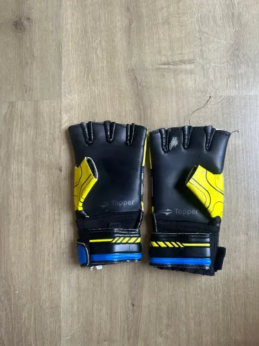 Luva de goleiro futsal topper 