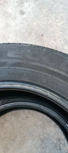 Pneu seminovo 205/60/16