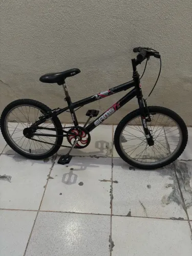 Vende se bicicleta