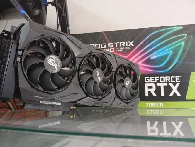 RTX 2080 Ti 11GB Asus ROG STRIX *Analiso troca em outra placa com volta..