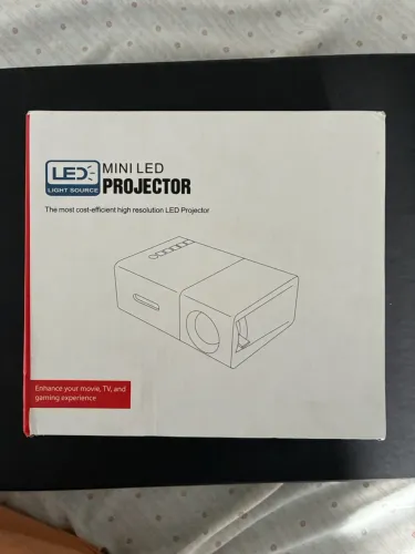 ? MINI PROJETOR LED Q1 ? NOVO NA CAIXA | R$ 199,90