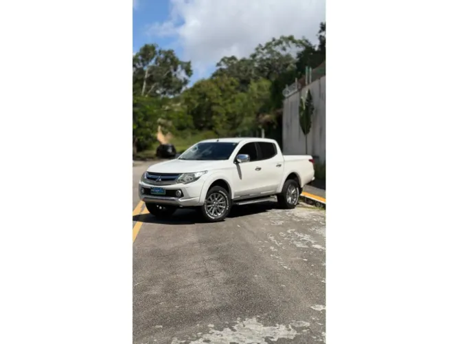 Mitsubishi L200 Triton Sport HPE-S 2.4 CD Dies. AUT 2019
