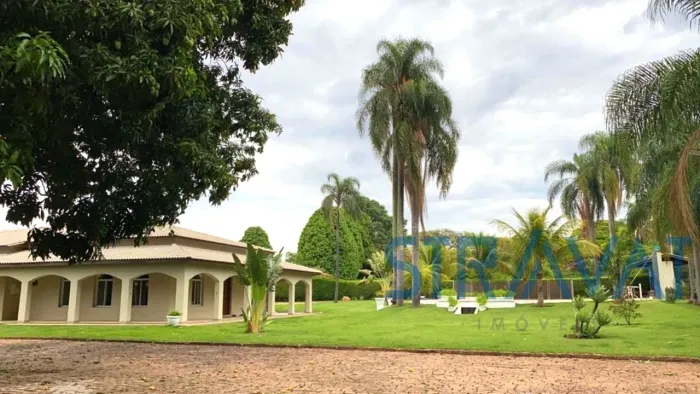 Chácara à Venda no Condomínio Chácara Polares em Indaiatuba SP