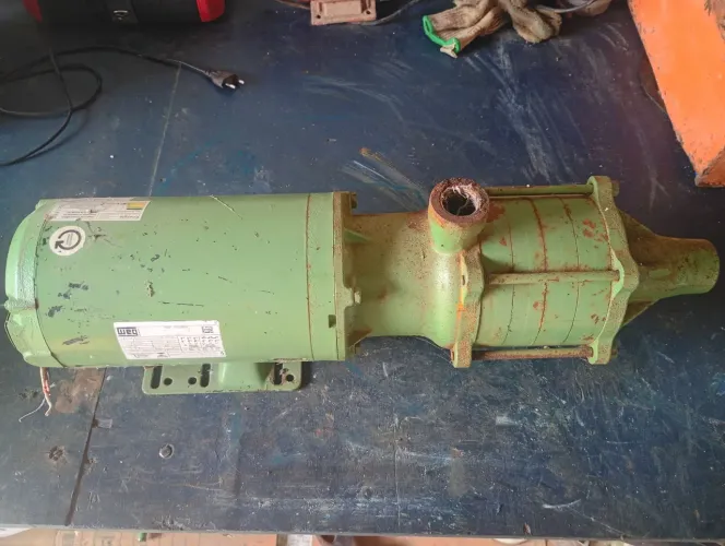 Bomba d'água motor 3cv 4 estágios 220/380v