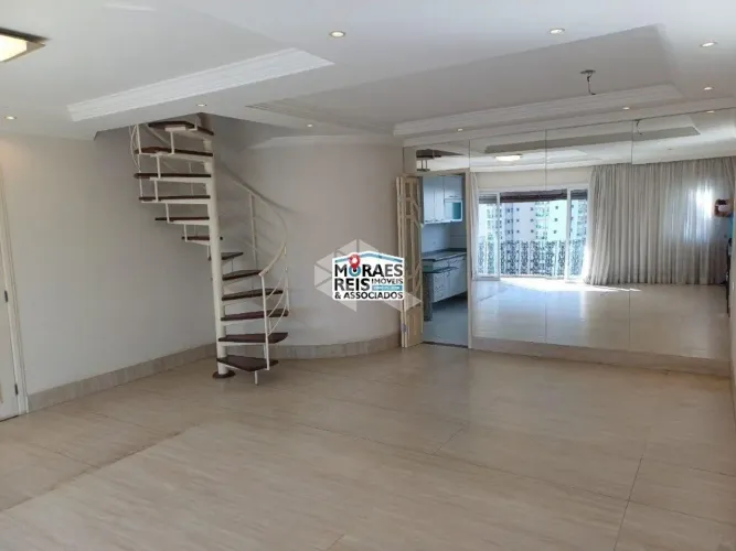 Cobertura a Venda no Brooklin com 3 suítes, 3 vagas na garagem e 230m².