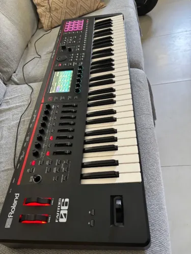 Teclado roland Fantom 06 super novo