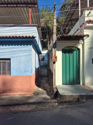 Vendo casa bem localizada no centro de São João del rei