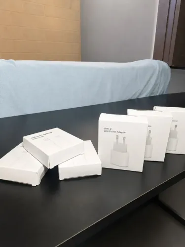 Carregador de iPhone light tipo C