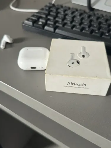 Airpods 4 com ANC