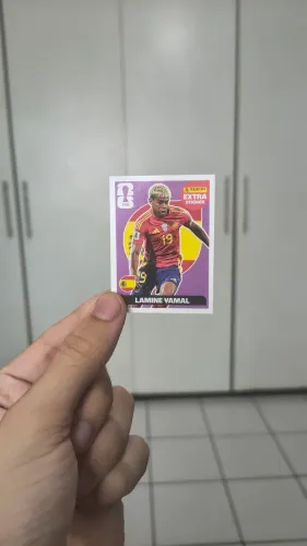 Figurinha Lamine Yamal Extra Legend Bordô - Copa do Mundo 2026